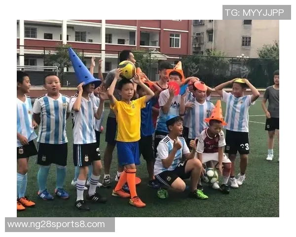 他在踢足球的快乐时光与成长历程分享