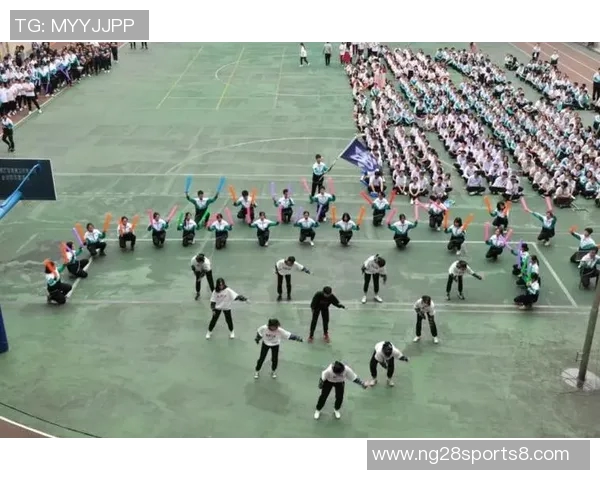 足球服图片展示多样风格与设计让你在球场上尽显风采与个性